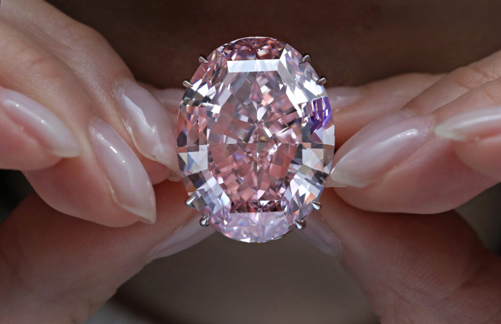 Read more about the article Pink Star Diamond Ring